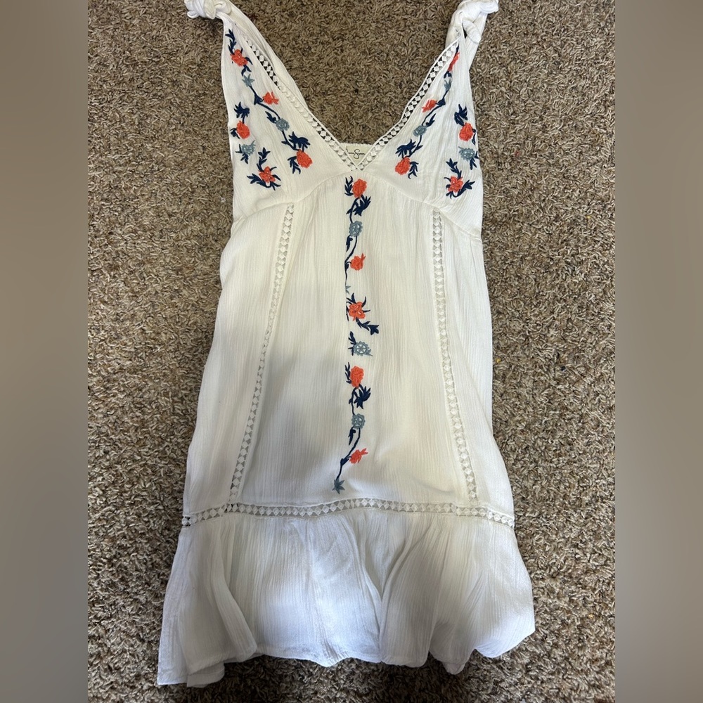 white floral dress